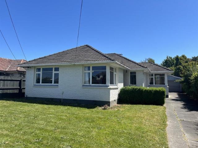House for rent in Chaslands, Canterbury