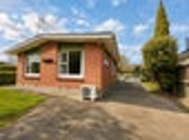 House for rent in Chaslands, Canterbury