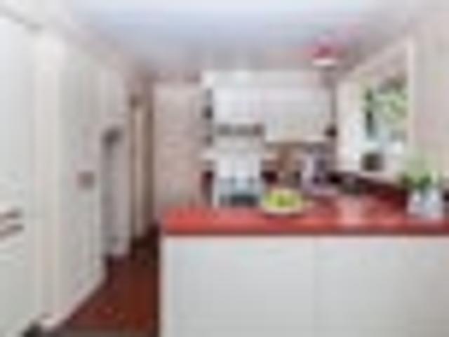 House for rent in Chaslands, Canterbury