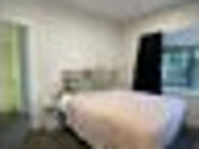 Townhouse for rent in Chaslands, Canterbury