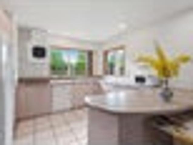 House for rent in Chaslands, Canterbury