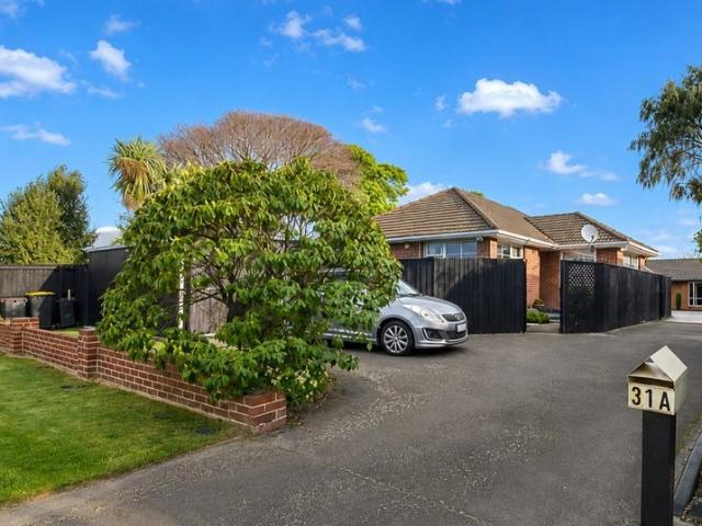 House for rent in Chaslands, Canterbury