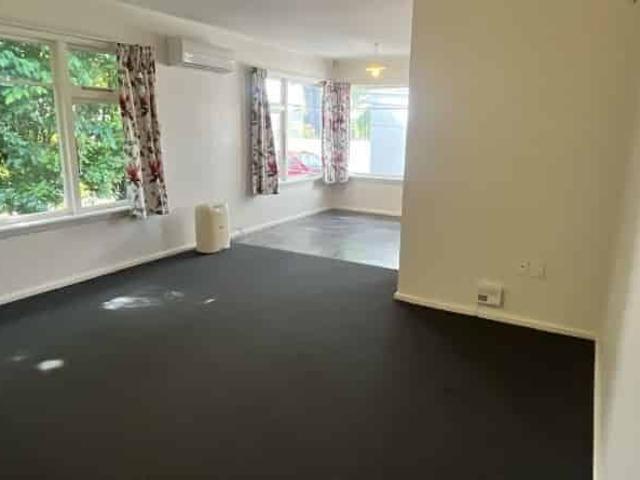 House for rent in Chaslands, Canterbury