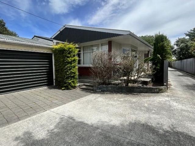 House for rent in Chaslands, Canterbury