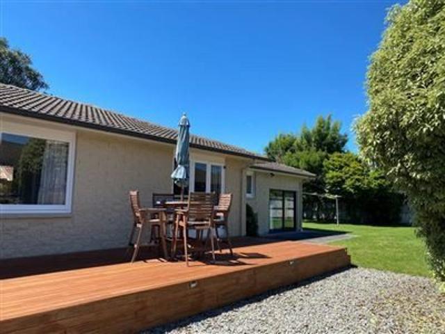 House for rent in Chaslands, Canterbury