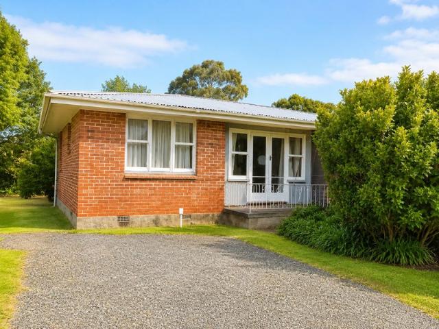 House for rent in Chaslands, Canterbury