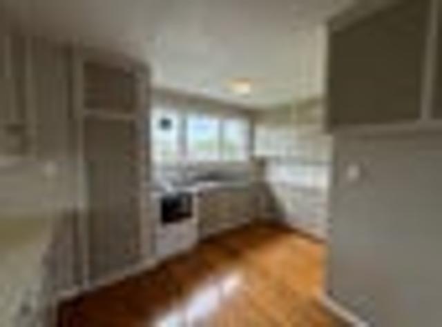 House for rent in Chaslands, Canterbury
