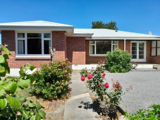 House for rent in Chaslands, Canterbury