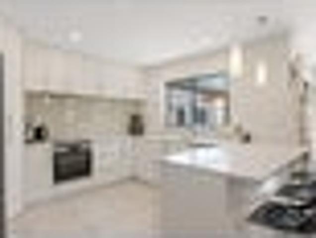 House for rent in Chaslands, Canterbury