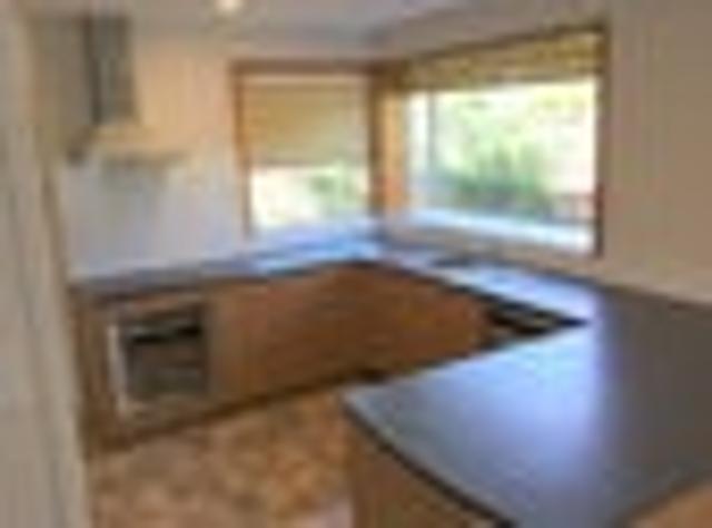 House for rent in Chaslands, Canterbury