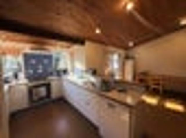 House for rent in Chaslands, Canterbury