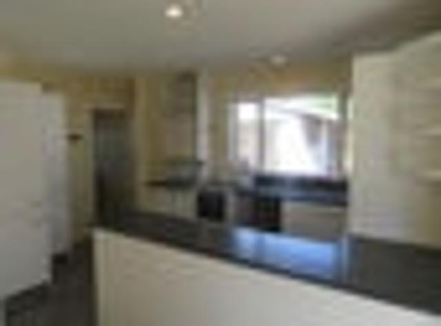 House for rent in Chaslands, Canterbury