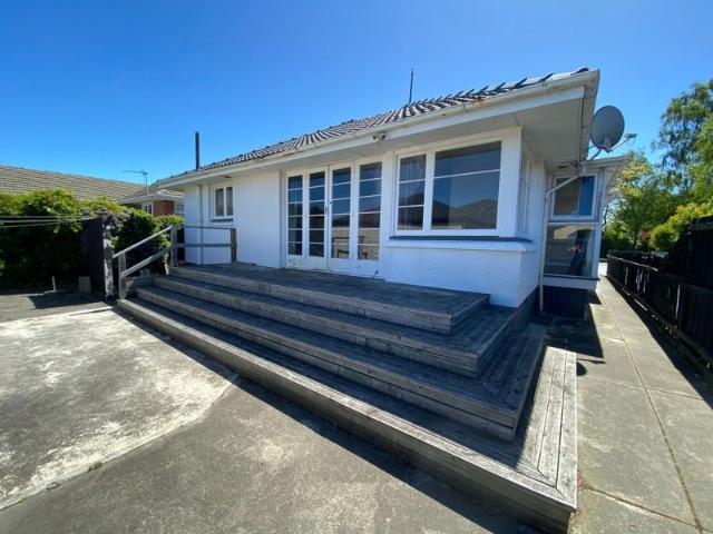 House for rent in Chaslands, Canterbury