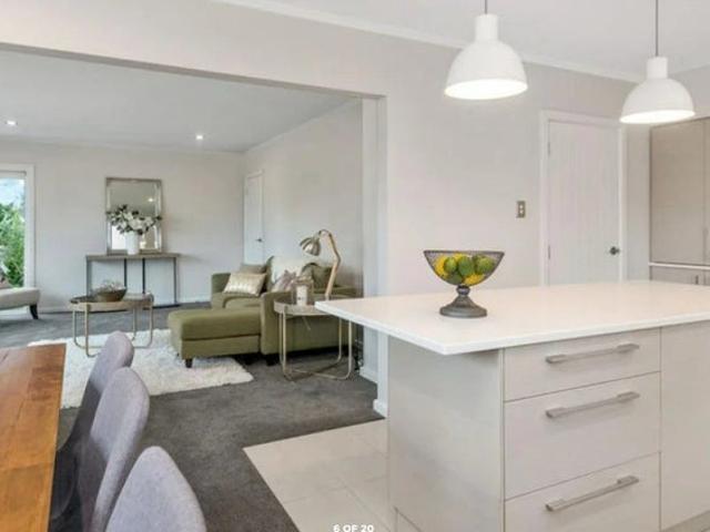House for rent in Chaslands, Canterbury