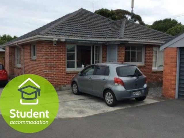 House for rent in Chaslands, Canterbury