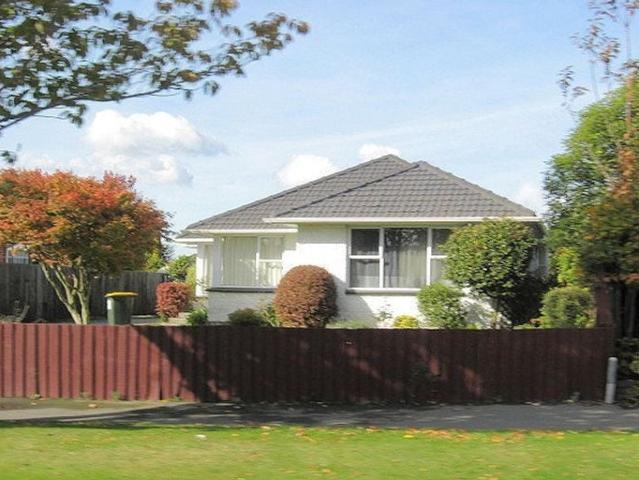 House for rent in Chaslands, Canterbury