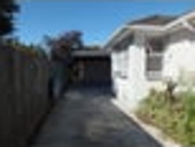 House for rent in Chaslands, Canterbury