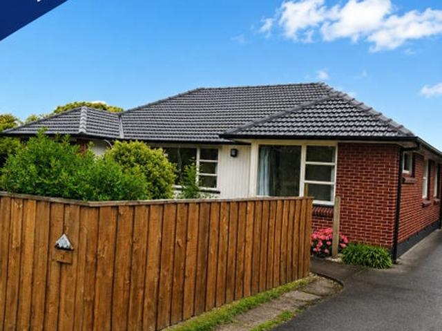 House for rent in Chaslands, Canterbury