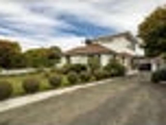 House for rent in Chaslands, Canterbury