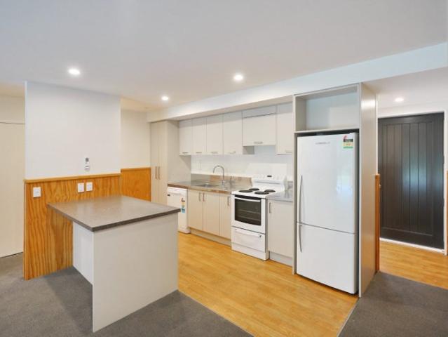 House for rent in Chaslands, Canterbury