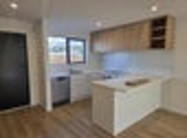 Apartment for rent in Chaslands, Canterbury