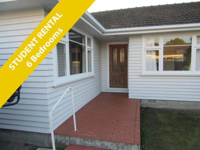 House for rent in Chaslands, Canterbury