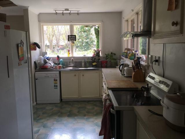 House for rent in Chaslands, Canterbury