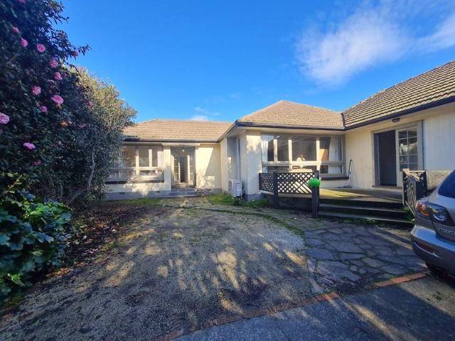 House for rent in Chaslands, Canterbury