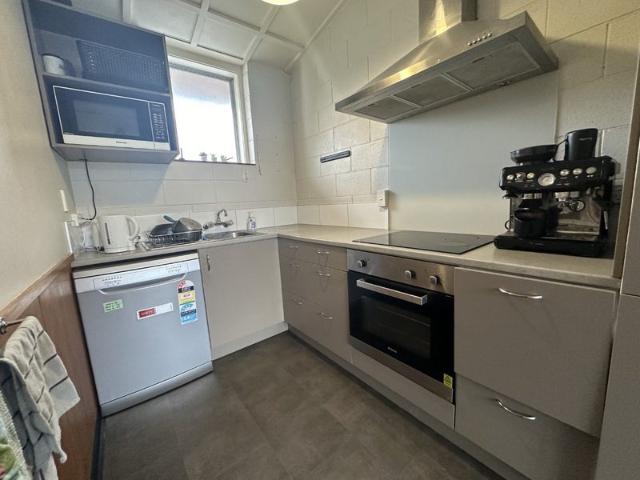 Apartment for rent in Chaslands, Canterbury