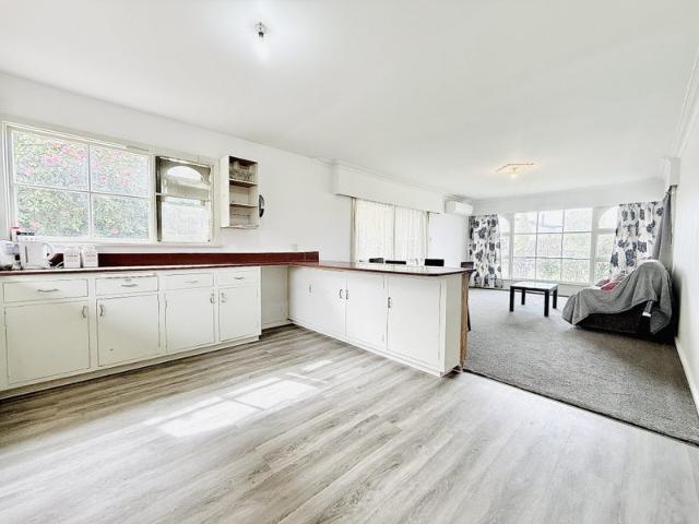 House for rent in Chaslands, Canterbury