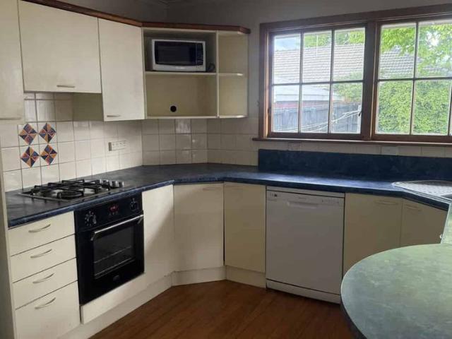 House for rent in Chaslands, Canterbury