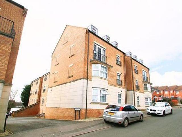 House for sale in Overslade, New Bilton