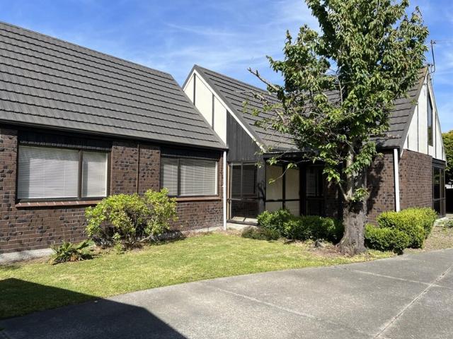 House for rent in Chaslands, Canterbury