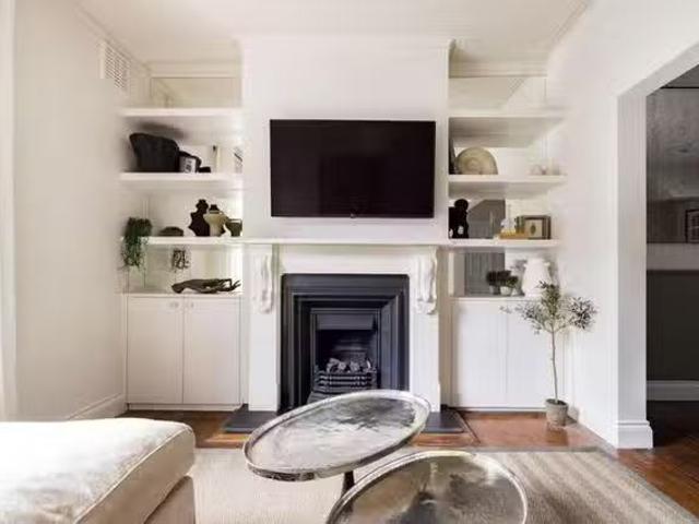Apartment for rent in Kensal Town, Greater London