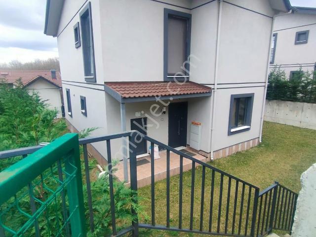 Şile, Çayırbaşı Mahallesi içerisinde kiralık Villa
