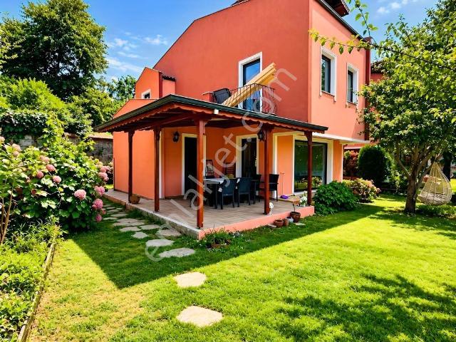 İmrendere Mahallesi, Şile içerisinde satılık Villa