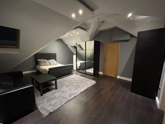 Studio for rent in Gants Hill, Greater London