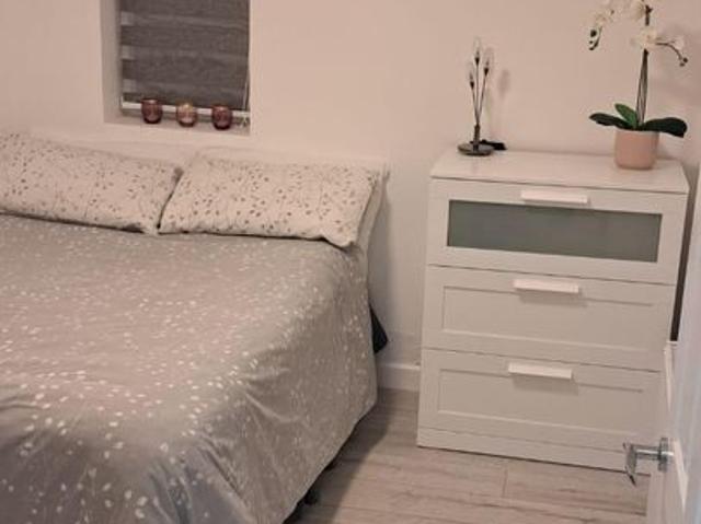 Apartment for rent in Seven Kings, Greater London