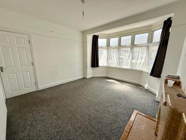 House for rent in Newbury Park, Greater London