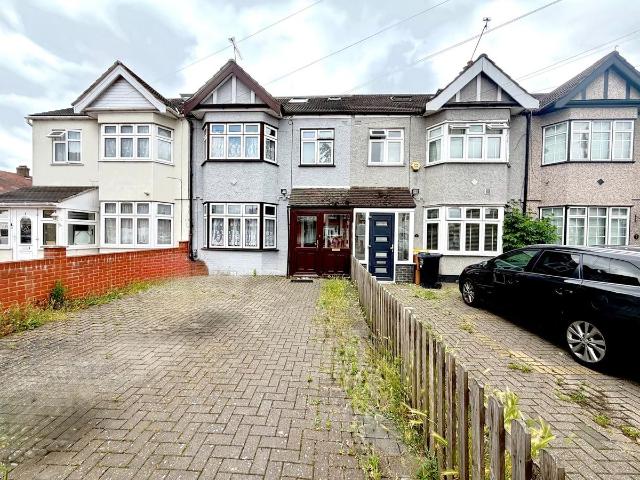 Apartment for rent in Barkingside, Greater London