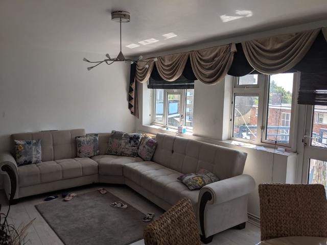 Apartment for rent in Loxford, Greater London