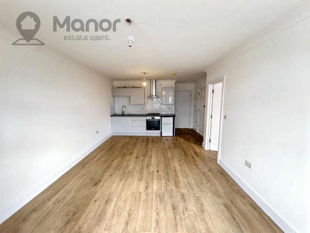 House for rent in Loxford, Greater London