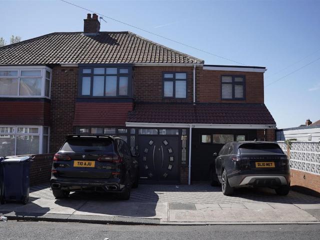 Apartment for rent in Elswick, Newcastle upon Tyne