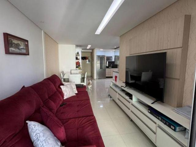 Apartamento venda em Região Geográfica Imediata do Distrito Federal, Região Integrada de Desenvolvimento do Distrito Federal e Entorno