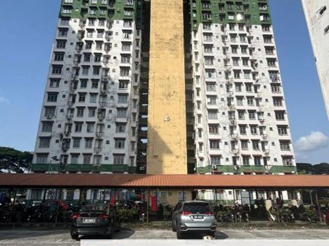 Flat for sale in Petaling, Alam Impian