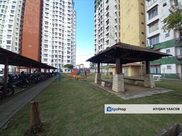 Condominium for sale in Petaling, Alam Impian