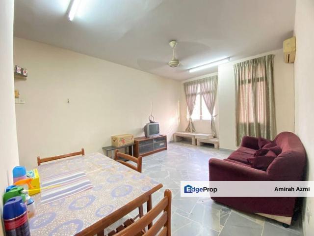 Condominium for sale in Petaling, Alam Impian