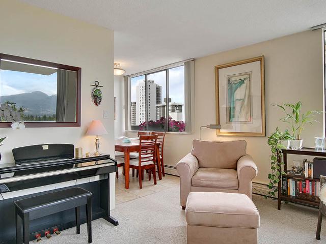 Apartment for rent in Lower Robson, Vancouver
