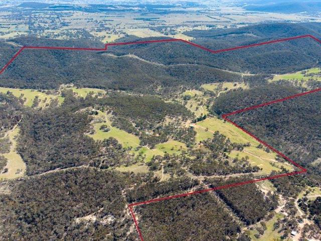 Cottage for sale in Boxers Creek, Goulburn Mulwaree Council