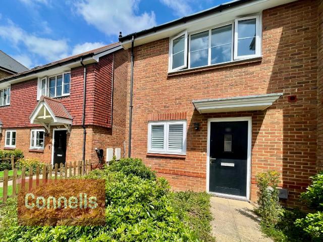 House for rent in Kilnwood Vale, Horsham